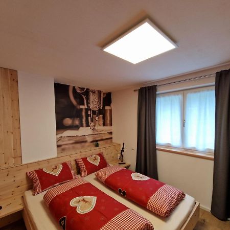 Ferienwohnung Schnalstal " Die Schneiderei " Senales Bagian luar foto
