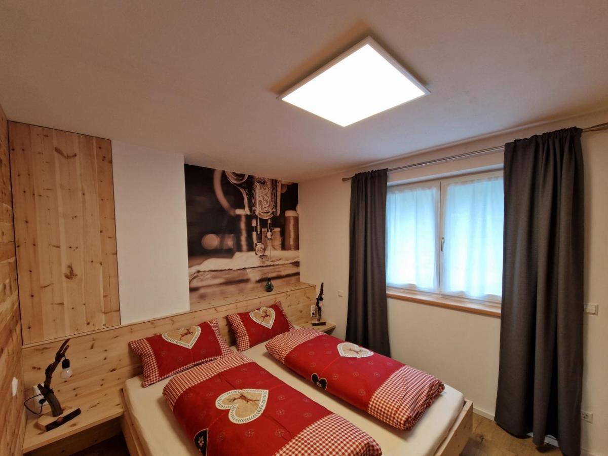 Ferienwohnung Schnalstal " Die Schneiderei " Senales Bagian luar foto